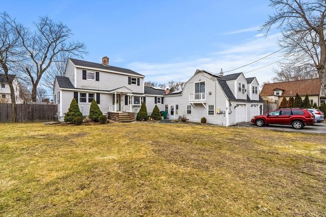 54 Shirley Ave, Lowell, MA 01854