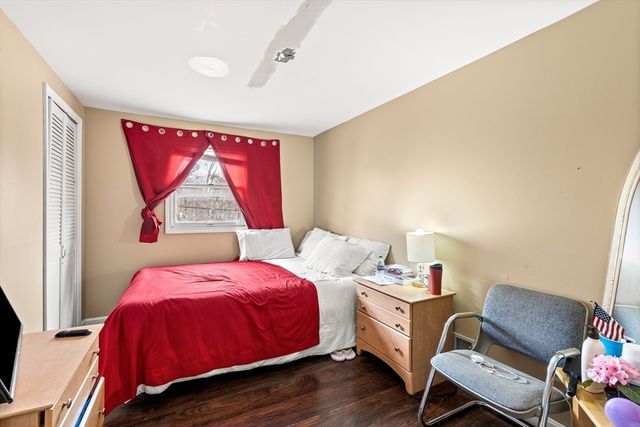 54 Shirley Ave, Lowell, MA 01854
