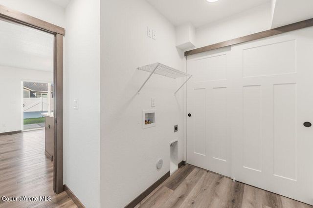 8386 W Splitrail Ave, Rathdrum, ID 83858
