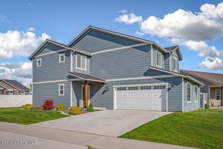 8386 W Splitrail Ave, Rathdrum, ID 83858