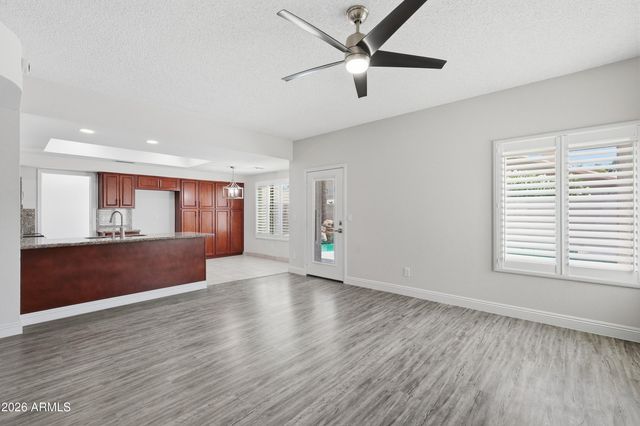 16025 S 43RD Place, Phoenix, AZ 85048