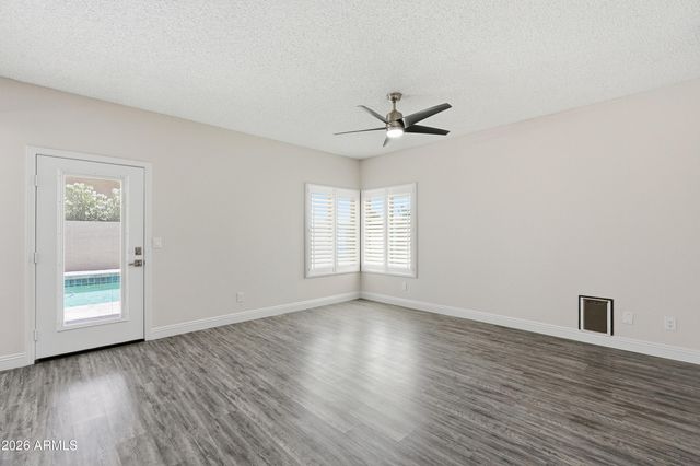 16025 S 43RD Place, Phoenix, AZ 85048