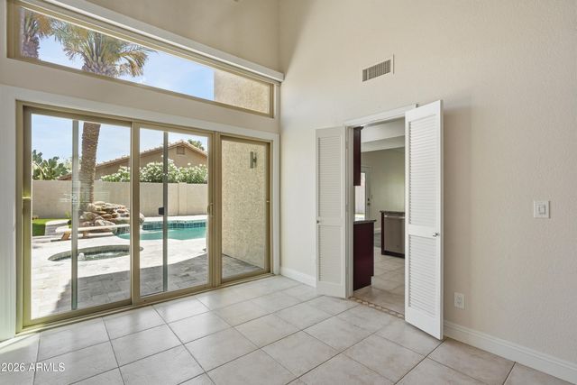 16025 S 43RD Place, Phoenix, AZ 85048