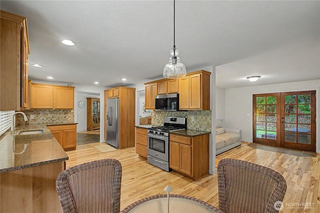 4642 Claridge Drive SE, Olympia, WA 98501
