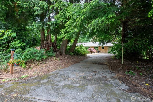 4642 Claridge Drive SE, Olympia, WA 98501