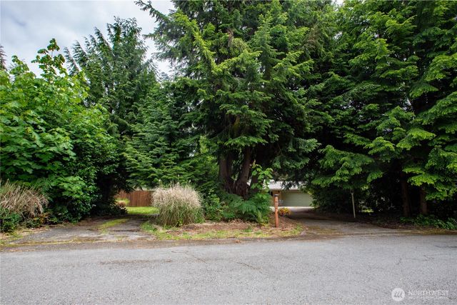 4642 Claridge Drive SE, Olympia, WA 98501