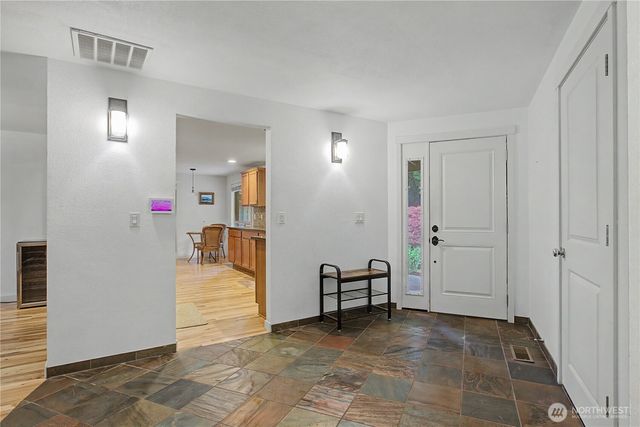 4642 Claridge Drive SE, Olympia, WA 98501