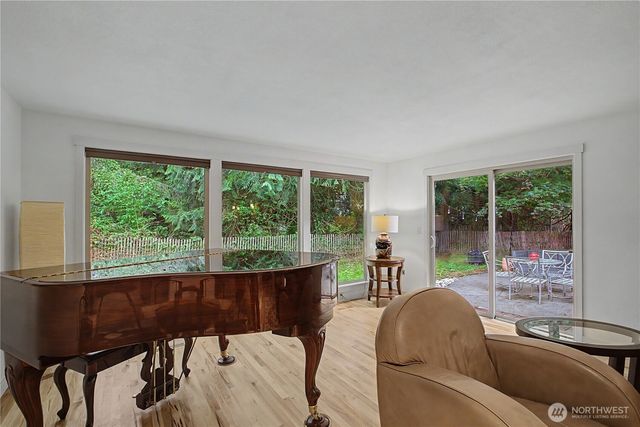 4642 Claridge Drive SE, Olympia, WA 98501