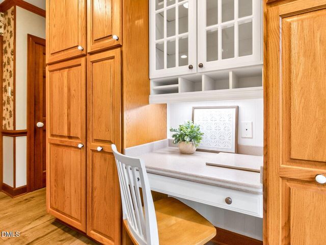 10 Elmstead Place, Chapel Hill, NC 27517