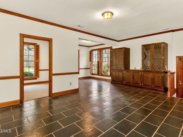 10 Elmstead Place, Chapel Hill, NC 27517