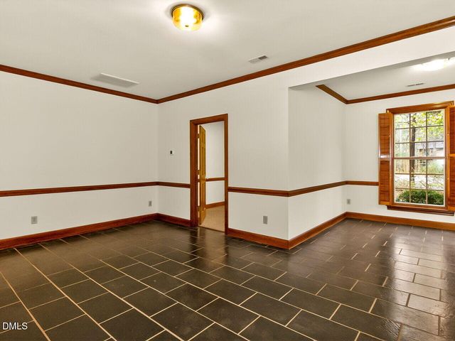 10 Elmstead Place, Chapel Hill, NC 27517