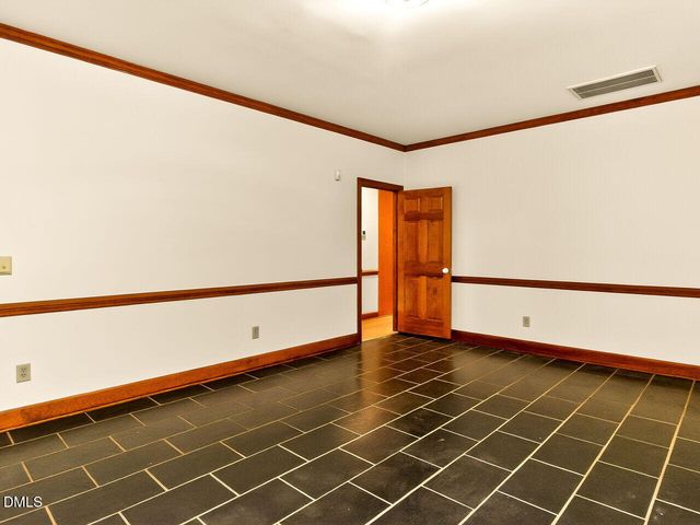 10 Elmstead Place, Chapel Hill, NC 27517