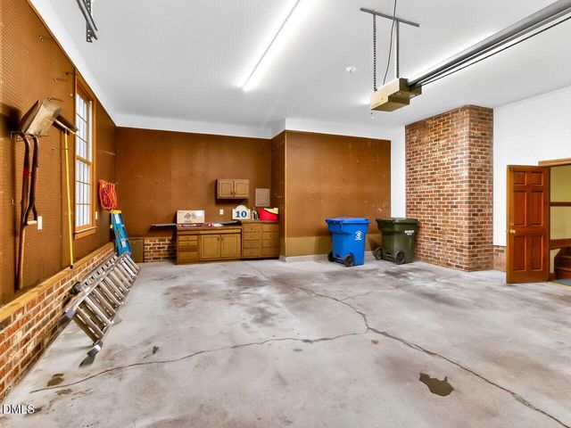 10 Elmstead Place, Chapel Hill, NC 27517