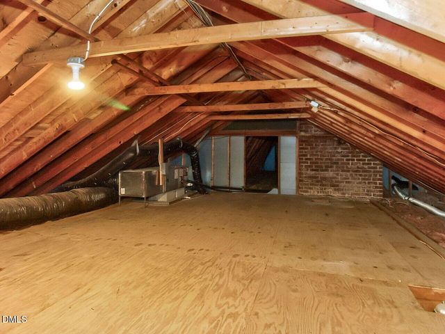 10 Elmstead Place, Chapel Hill, NC 27517