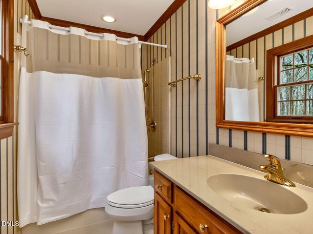 10 Elmstead Place, Chapel Hill, NC 27517