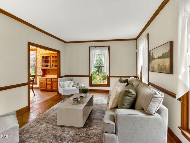 10 Elmstead Place, Chapel Hill, NC 27517