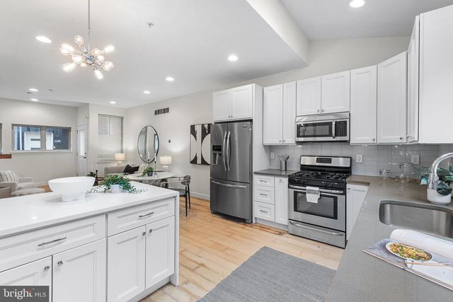 226 MERCER ST, Philadelphia, PA 19125