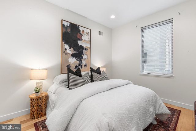 226 MERCER ST, Philadelphia, PA 19125