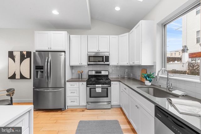 226 MERCER ST, Philadelphia, PA 19125