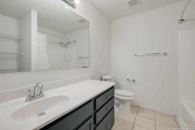 7827 Oakdale Park, San Antonio, TX 78254