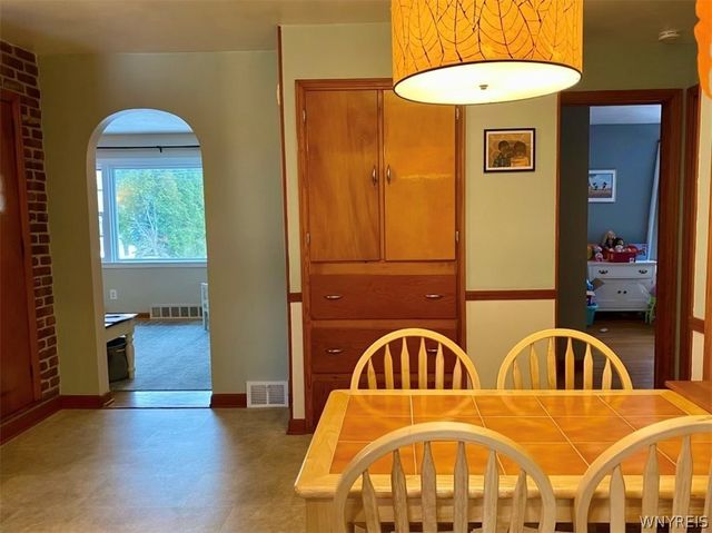 5408 Maelou Drive, Hamburg, NY 14075