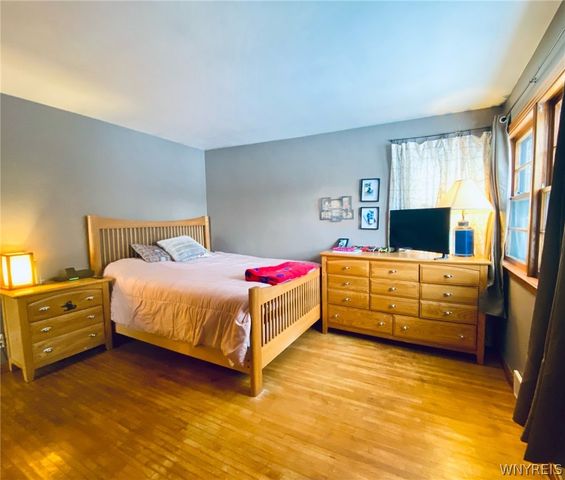 5408 Maelou Drive, Hamburg, NY 14075