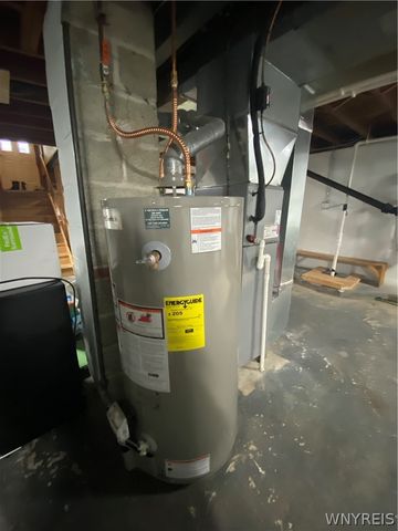 5408 Maelou Drive, Hamburg, NY 14075