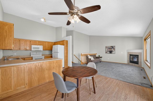 16065 Flagstaff Avenue W, Rosemount, MN 55068