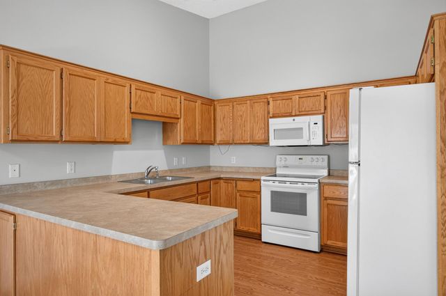 16065 Flagstaff Avenue W, Rosemount, MN 55068