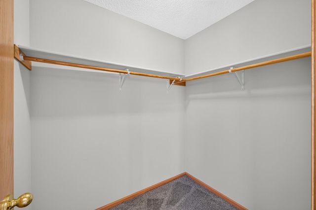 16065 Flagstaff Avenue W, Rosemount, MN 55068