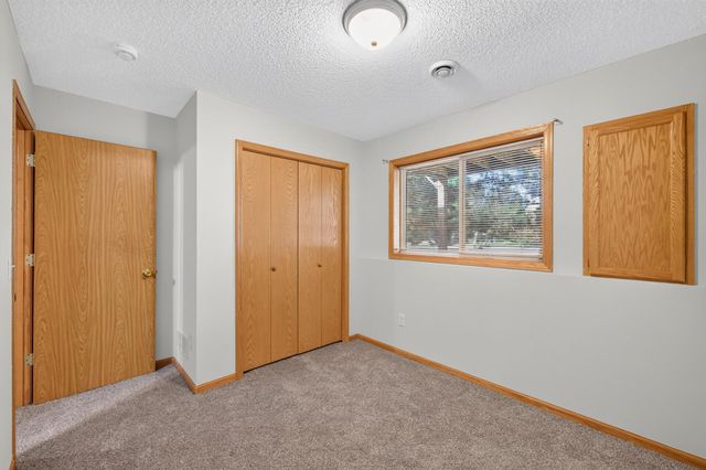 16065 Flagstaff Avenue W, Rosemount, MN 55068