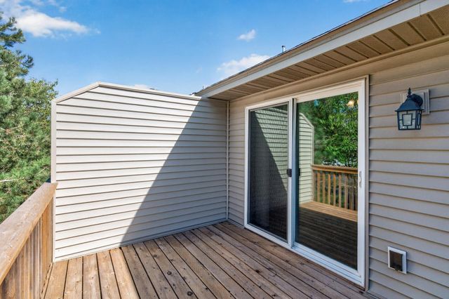 16065 Flagstaff Avenue W, Rosemount, MN 55068