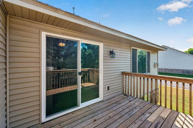 16065 Flagstaff Avenue W, Rosemount, MN 55068
