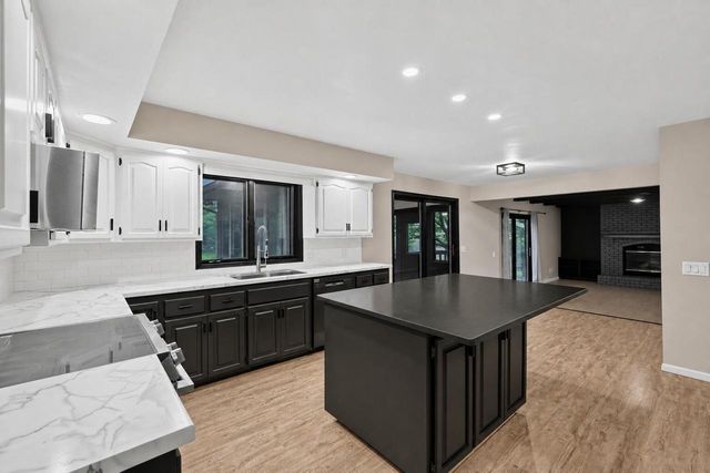 7201 Longmeadow ROAD, Madison, WI 53717