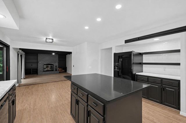 7201 Longmeadow ROAD, Madison, WI 53717