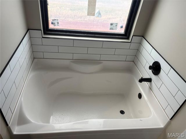 1239 Stono Mountain Drive, Farmington, MO 63640