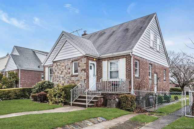 8227 246th Street, Bellerose, NY 11426