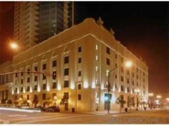 700 W E St 1303, San Diego, CA 92101