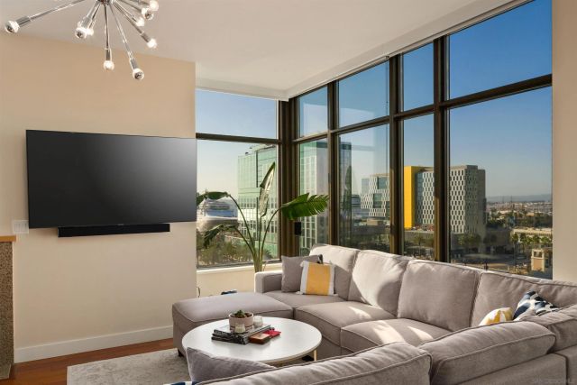 700 W E St 1303, San Diego, CA 92101