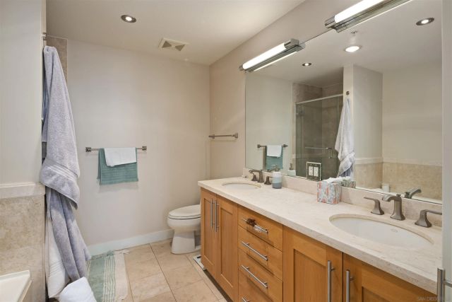 700 W E St 1303, San Diego, CA 92101