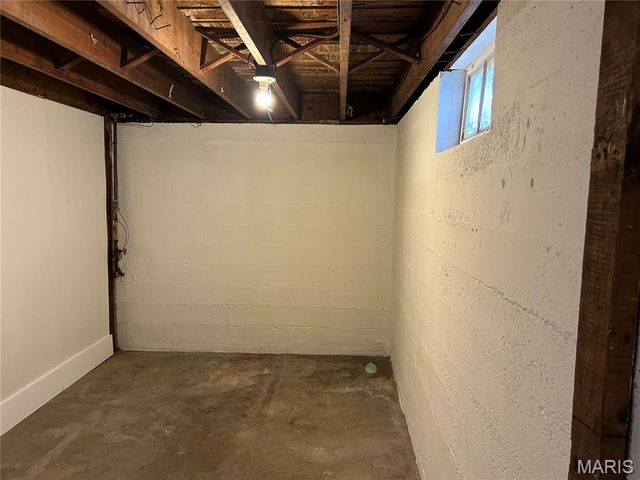 9448 Harold Drive, Woodson Terrace, MO 63134