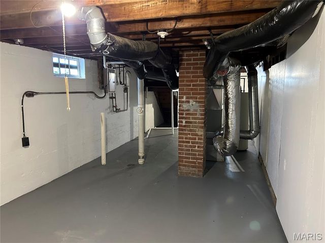 9448 Harold Drive, Woodson Terrace, MO 63134