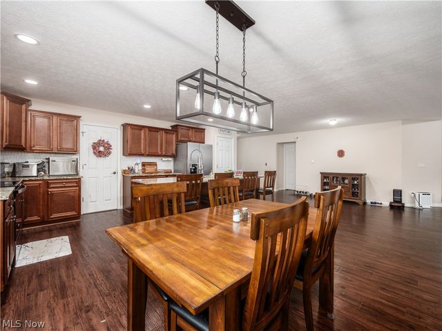 792 Francis Drive, Heath, OH 43056