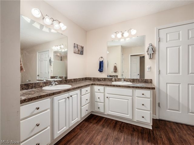 792 Francis Drive, Heath, OH 43056