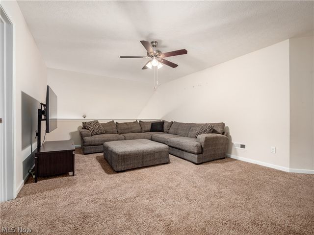 792 Francis Drive, Heath, OH 43056