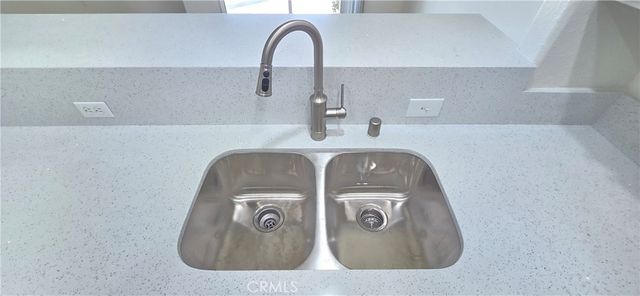 2110 Almeria Street 106, Corona, CA 92879