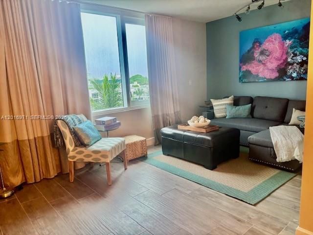 2301 Collins Ave 528, Miami Beach, FL 33139