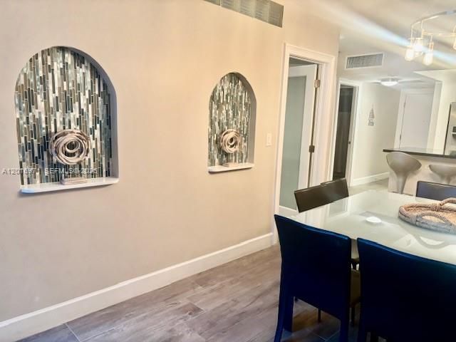 2301 Collins Ave 528, Miami Beach, FL 33139