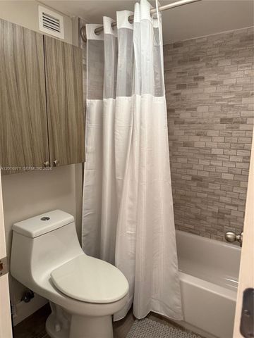 2301 Collins Ave 528, Miami Beach, FL 33139