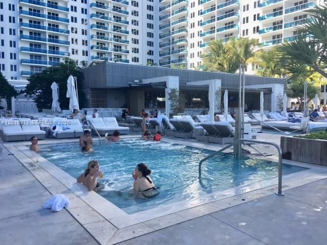 2301 Collins Ave 528, Miami Beach, FL 33139